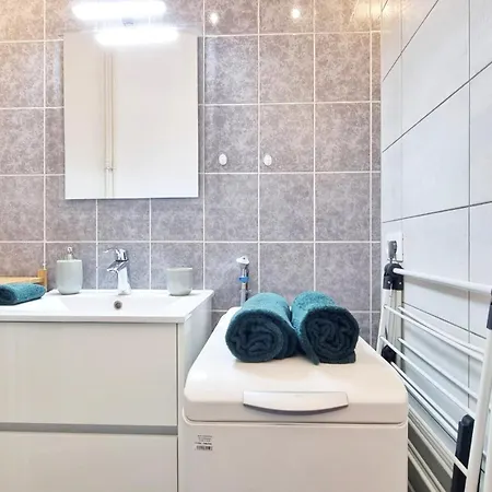 Le Petit Leon - - Fibre - Rbnb Апартаменти *